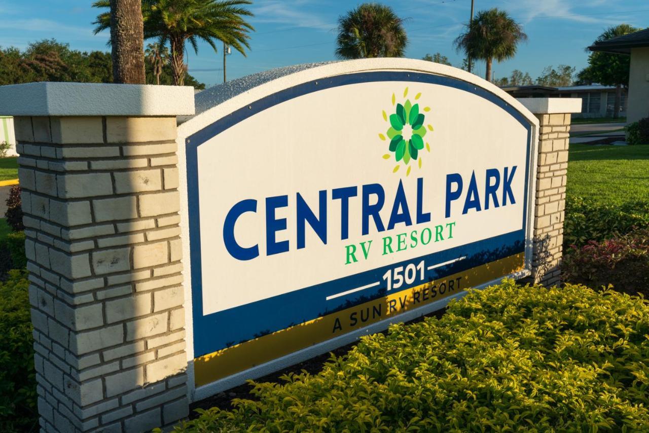 Central Park Rv Resort Haines City Exterior photo